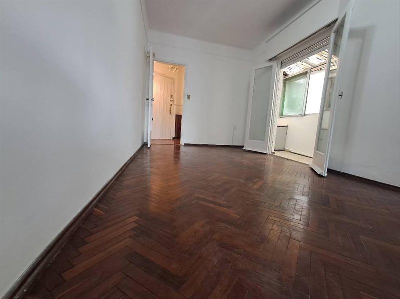 Apartamento en la Comercial a pasos de Br Artigas, Garibaldi y Amezaga - foto 2
