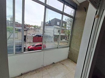 Apartamento en la Comercial a pasos de Br Artigas, Garibaldi y Amezaga - foto 7