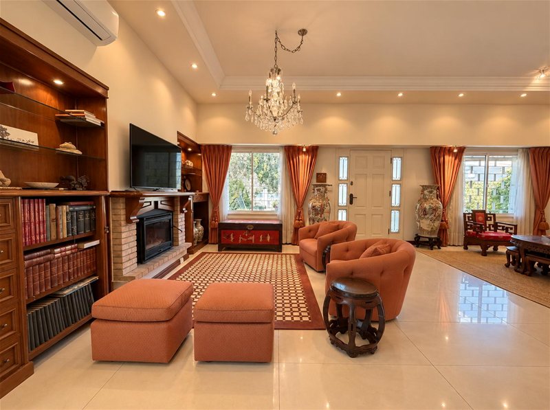 Casa En Venta De 4 Dormitorios Con Gran Jardín, Piscina Y Barbacoa - foto 2