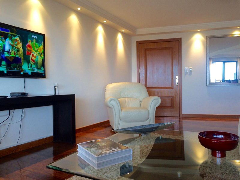 ALQUILER APARTAMENTO CON MUEBLES EN RAMBLA CON LA MEJOR VISTA AL MAR! - foto 2
