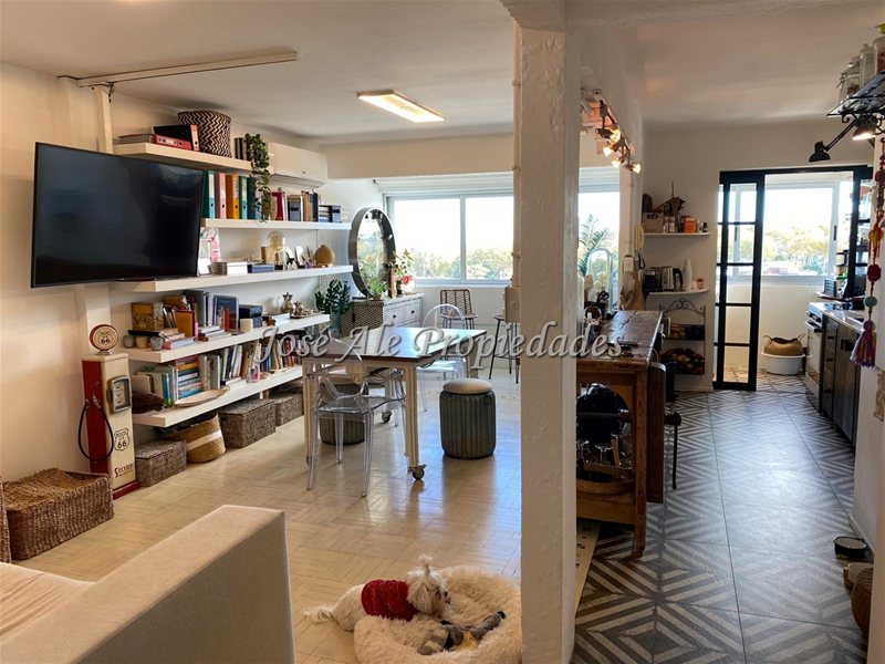 EN VENTA APARTAMENTO CENTRICO DE 2 DORMITORIOS A METROS DE LA TERMINARL DE OMNIBUS Y PUERTO COMERCIAL DE COLONIA. - foto 3