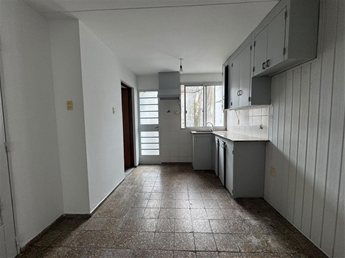 ALQUILER APTO UN DORMITORIO. CENTRO. BAJO EN GASTOS COMUNES.