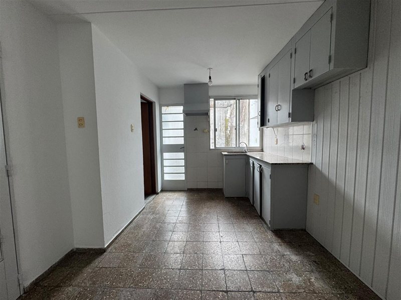 ALQUILER APTO UN DORMITORIO. CENTRO. BAJO EN GASTOS COMUNES. - foto 4