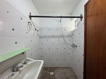ALQUILER APTO UN DORMITORIO. CENTRO. BAJO EN GASTOS COMUNES. - foto 5