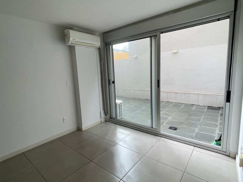 PLANTA MUY LUMINOSA EN ZONA CORDON - foto 4