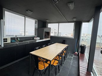 Alquiler Apartamento Punta Carretas 2 dormitorios, garage para 2 autos, a mts de Rambla - foto 7