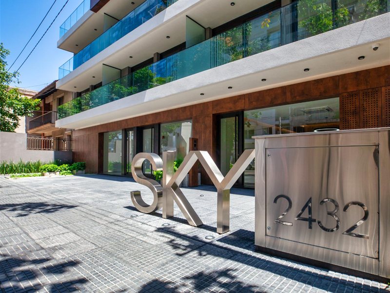 PUNTA CARRETAS Venta magnífico Apartamento 2 Dormitorios a 1 cuadra y media del Shopping, 2 Baños con 71m2 de terrazas y garaje, AMENITIES: Piscina en azotea, Parrillero, Gimnasio - foto 3