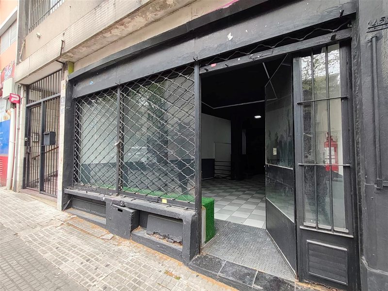 ALQUILER Local comercial de 88m2 en Centro - foto 2