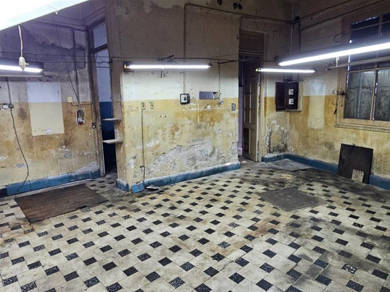Venta de local  con otro ambiente en Buceo, baño y kitchenette para reciclar - foto 3