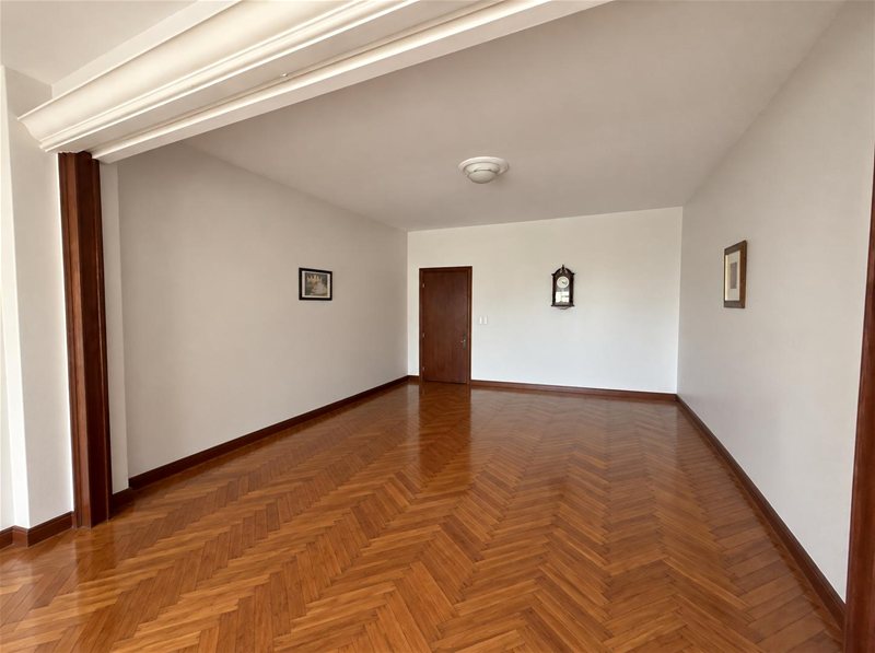 ALQUILER Apartamento 4 dormitorios 3 baños en Centro - foto 1