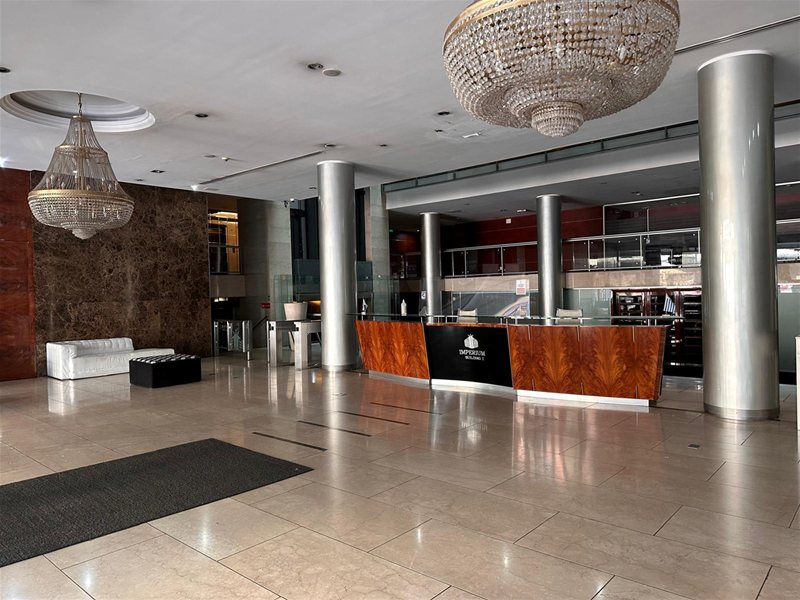 ALQUILER OFICINA IMPERIUM BULLDING - foto 2