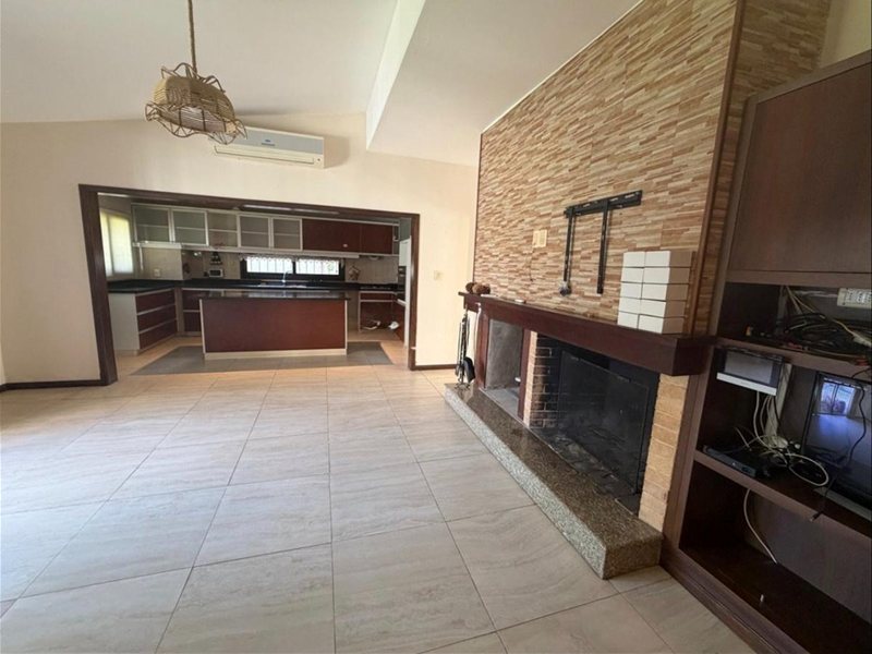 Venta Chalet Remodelado en Carrasco Sur – 3 Dormitorios, Jardín y Barbacoa (MS) - foto 2