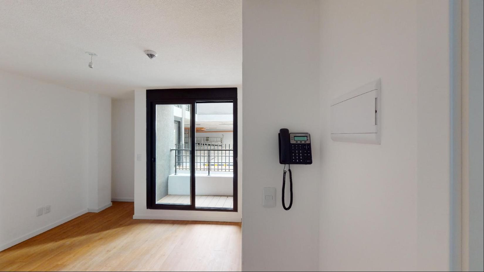 Alquiler de apartamento en Buceo a 2 cuadras de Av. Italia. 2 dormitorios. · Foto 1