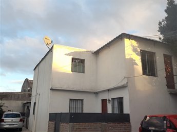 Se Alquila por LUC apto de un dormitorio en Villa Española