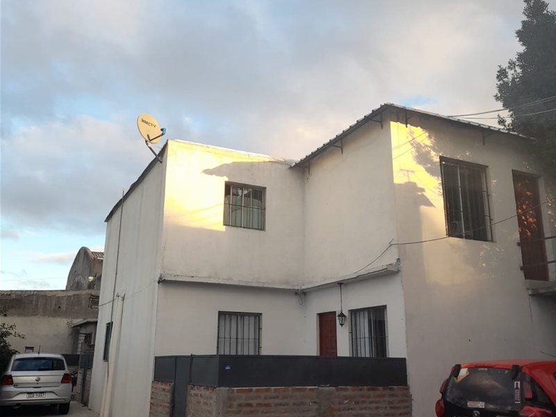 Se Alquila por LUC apto de un dormitorio en Villa Española - foto 1