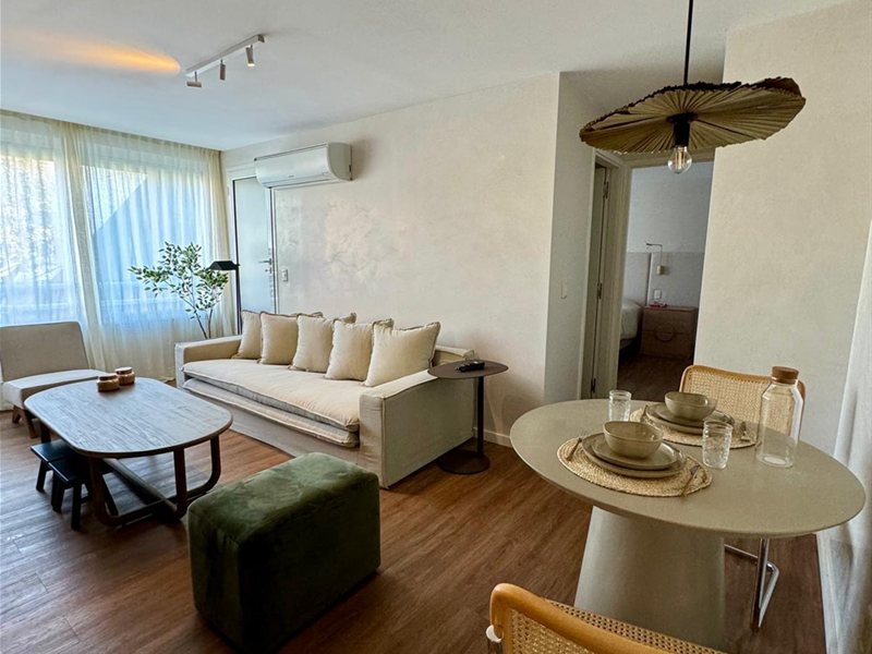 Apto alquiler , CON MUEBLES 1 dorm , garage fijo. Vig y porteria remota 24 hs. - foto 1