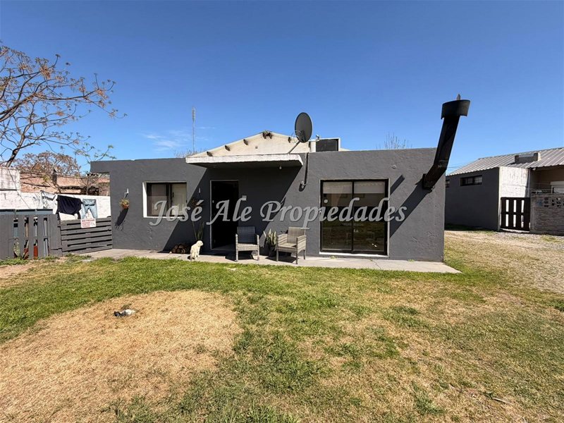 EN VENTA APARTAMENTO DE 2 DORM UBICADO A METROS DE LA PLAZA DE TOROS, COLONIA. - foto 1