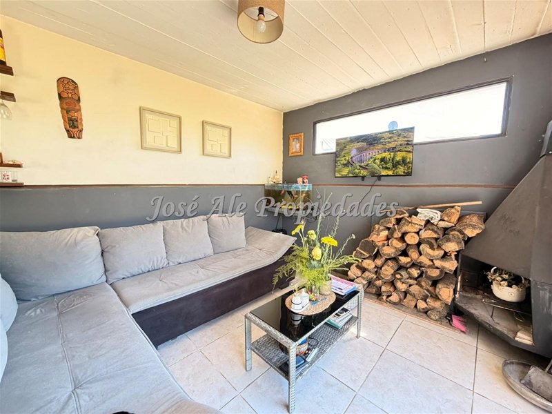 EN VENTA APARTAMENTO DE 2 DORM UBICADO A METROS DE LA PLAZA DE TOROS, COLONIA. - foto 3