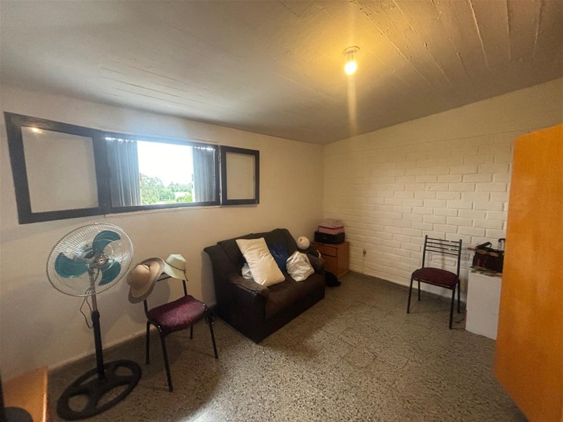 Apartamento duplex en venta en Complejo 12 de Octubre en Lezica. - foto 3