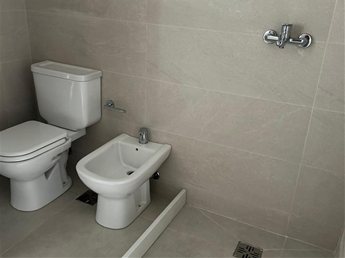 Alquiler apartamento de 2 dormitorios en Tres Cruces, con garaje incluído en el precio, electrodomésticos. - foto 4