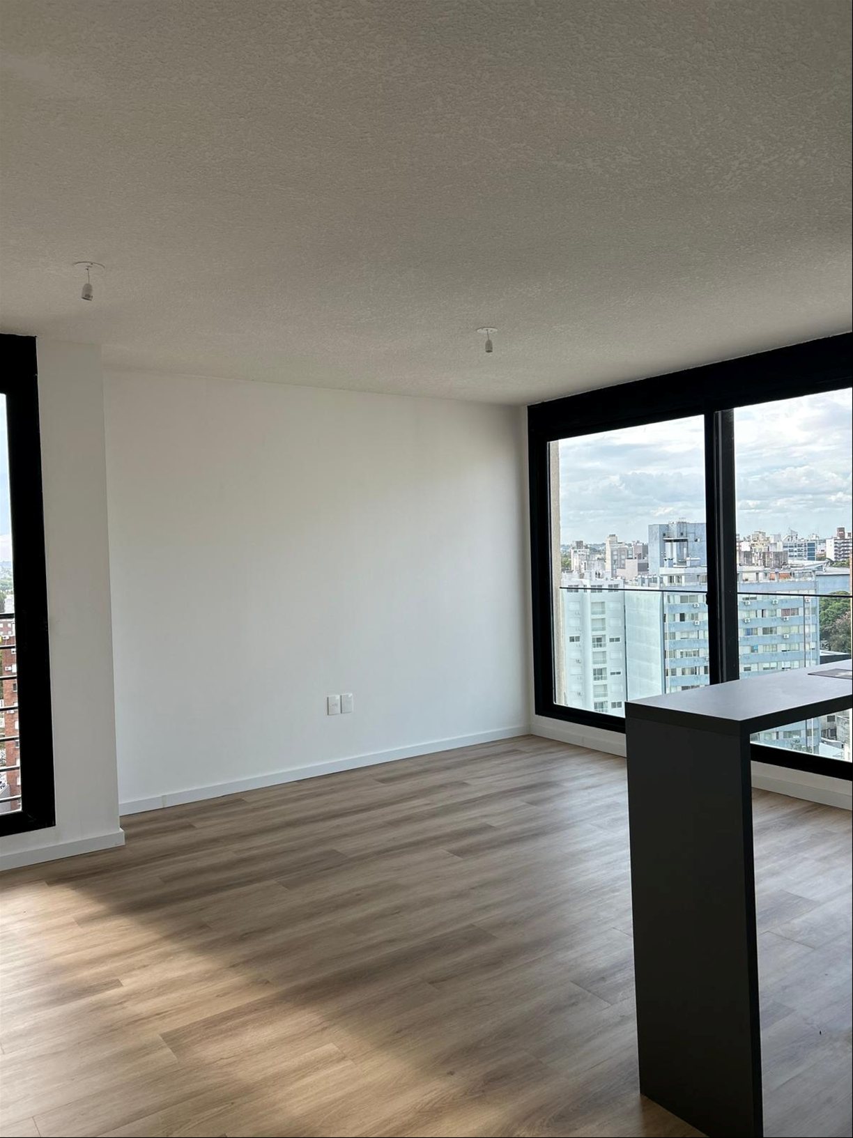Alquiler de apartamento en Tres Cruces de 2 dormitorios. Bajos gastos comunes. · Foto 4