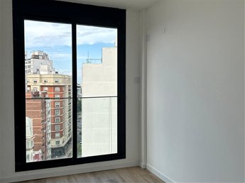 Alquiler de apartamento en Tres Cruces de 2 dormitorios. Bajos gastos comunes. - foto 5