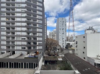 Alquiler de apartamento de 1 dormitorio en Tres Cruces, piso alto. - foto 4