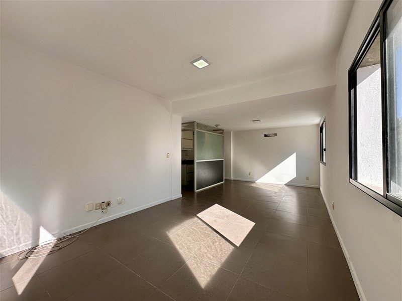 Oficina o consultorio en Ciudad Vieja | Peatonal Sarandí | 54 m² - foto 4