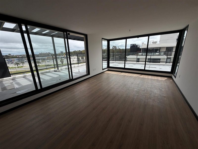 BARRA DE CARRASCO Venta magnífico Apartamento Penthouse Piso 7 de 3 Dormitorios, 49m2 de terrazas, muy luminoso, orientación Norte. Piscina, Barbacoa con parrillero, Beneficios fiscales- - foto 1