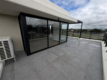BARRA DE CARRASCO Venta magnífico Apartamento Penthouse Piso 7 de 3 Dormitorios, 49m2 de terrazas, muy luminoso, orientación Norte. Piscina, Barbacoa con parrillero, Beneficios fiscales- - foto 4