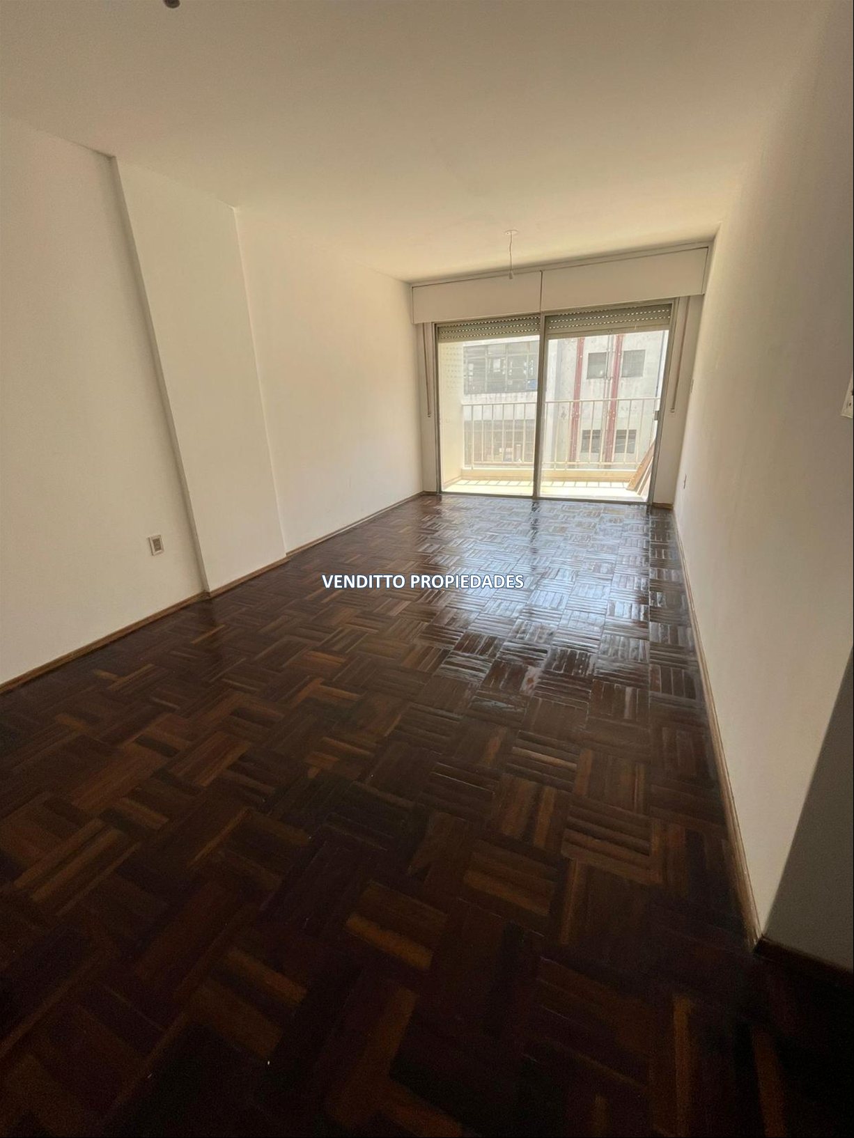Apartamento en Alquiler 2 Dormitorios en Avenida del Libertador · Foto 1