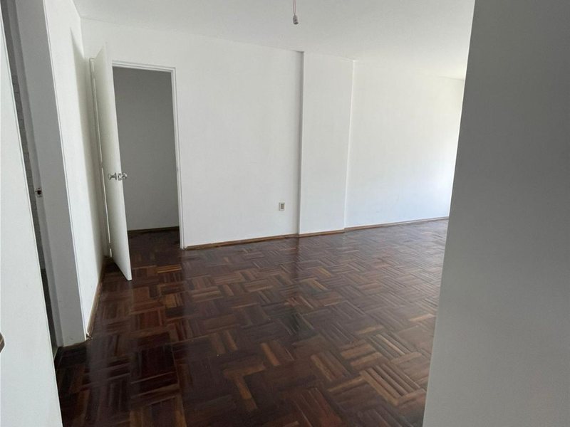 Apartamento en Alquiler 2 Dormitorios en Avenida del Libertador - foto 2