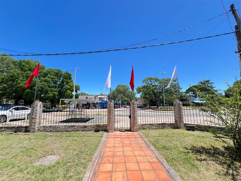 Gran Propiedad con potencial comercial sobre principal de Atlantida - foto 4