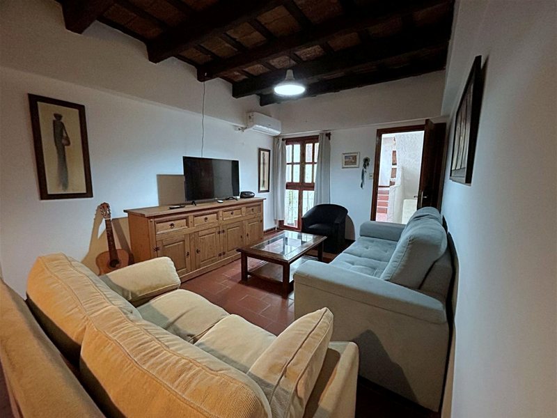 Venta Apartamento de 3 Dormitorios en Ciudad Vieja - foto 2