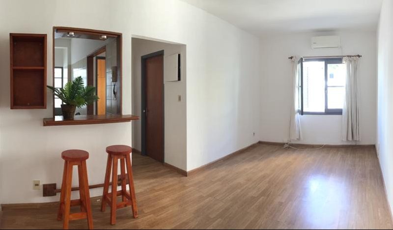 Venta apartamento primer piso por escalera al frente, 1 dormitorio, patio - foto 1