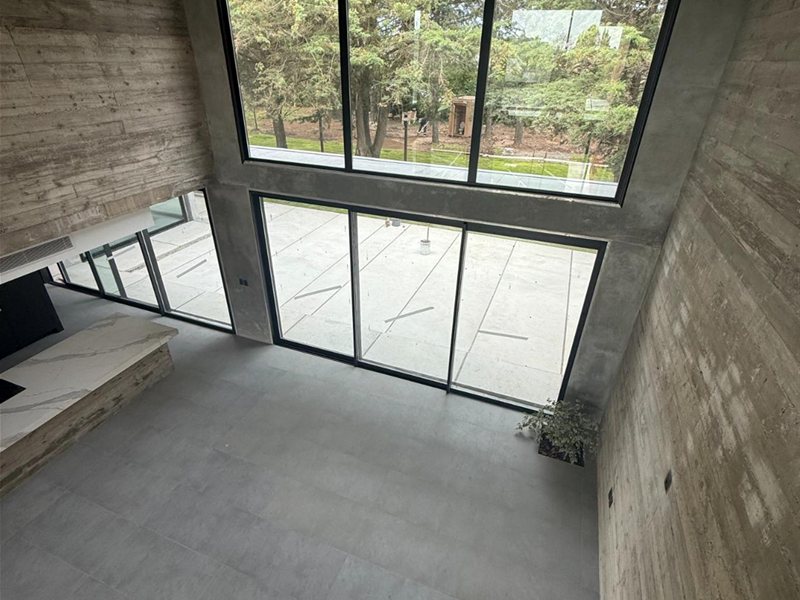 Venta o Alquiler en Barrio Privado Carmel. 4 dormitorios en suite. - foto 3
