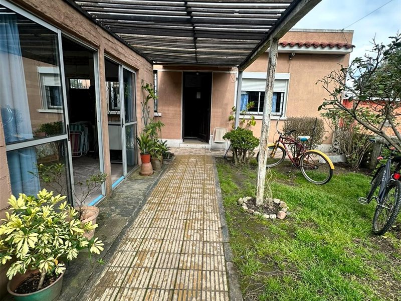 Venta Casa 2 Dormitorios con Garage + Barbacoa En Colón. Apta Para Banco - foto 1