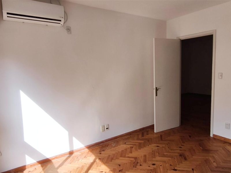 ALQUILER APARTAMENTO CORDÓN SUR 2 DORMITORIOS IMPECABLE TERRAZA 3ER PISO POR ESCALERA - foto 3