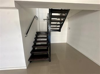 PARQUE BATLLE Venta Apartamento Duplex al frente de 180m2 + Terrazas, destino Vivienda u Oficinas, amplios ventanales, muy luminoso, finas terminaciones - foto 7