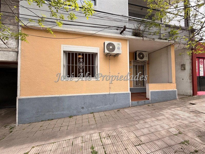 EN VENTA CASA DE 2 DORMITORIOS EN PUEBLO NUEVO, A POCAS CUADRAS DE 2 AVENIDAS Y DEL CENTRO DE COLONIA. - foto 4