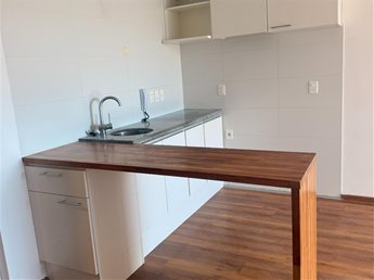 Apartamento al frente, dos dormitorios, garaje. Impecable !!! - foto 7