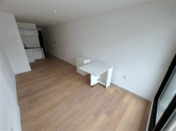 Alquiler Monoambiente con Balcón en el Centro - foto 5