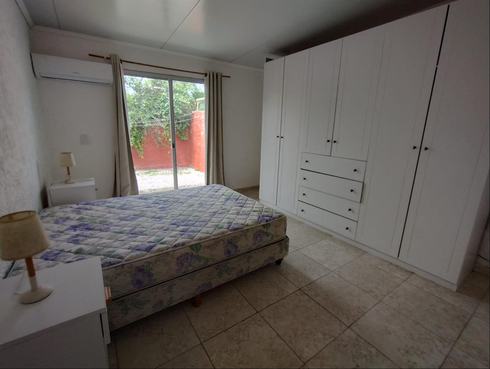Apartamento amoblado 1 dormitorio con patio exclusivo - Solymar Sur · Foto 5