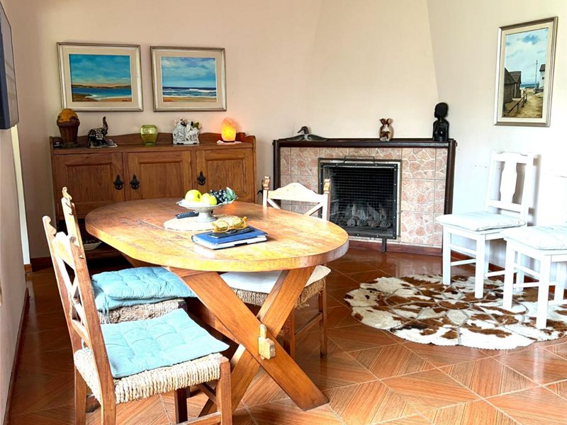 Hermosa Casa 2 dormitorios con jardín. - foto 3