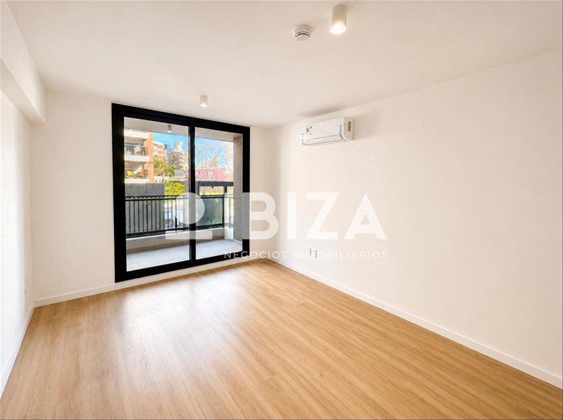 Apartamento Malvín, a estrenar, 2 dormitorios, terraza, patio con parrillero y garage - foto 4
