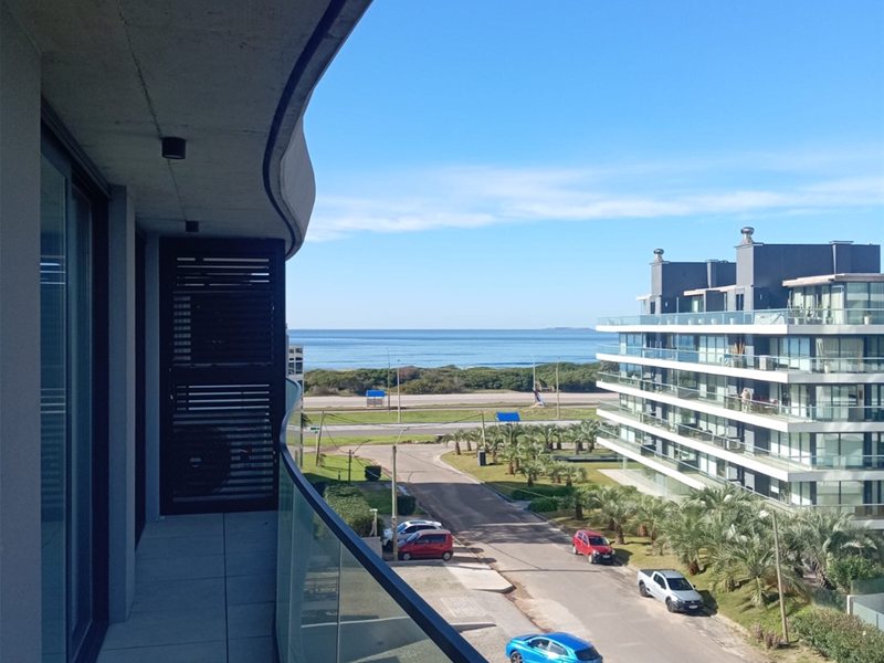 Viví la ExclusIvidad , el diseño, la elegancia y el confort en Playa Brava - foto 3