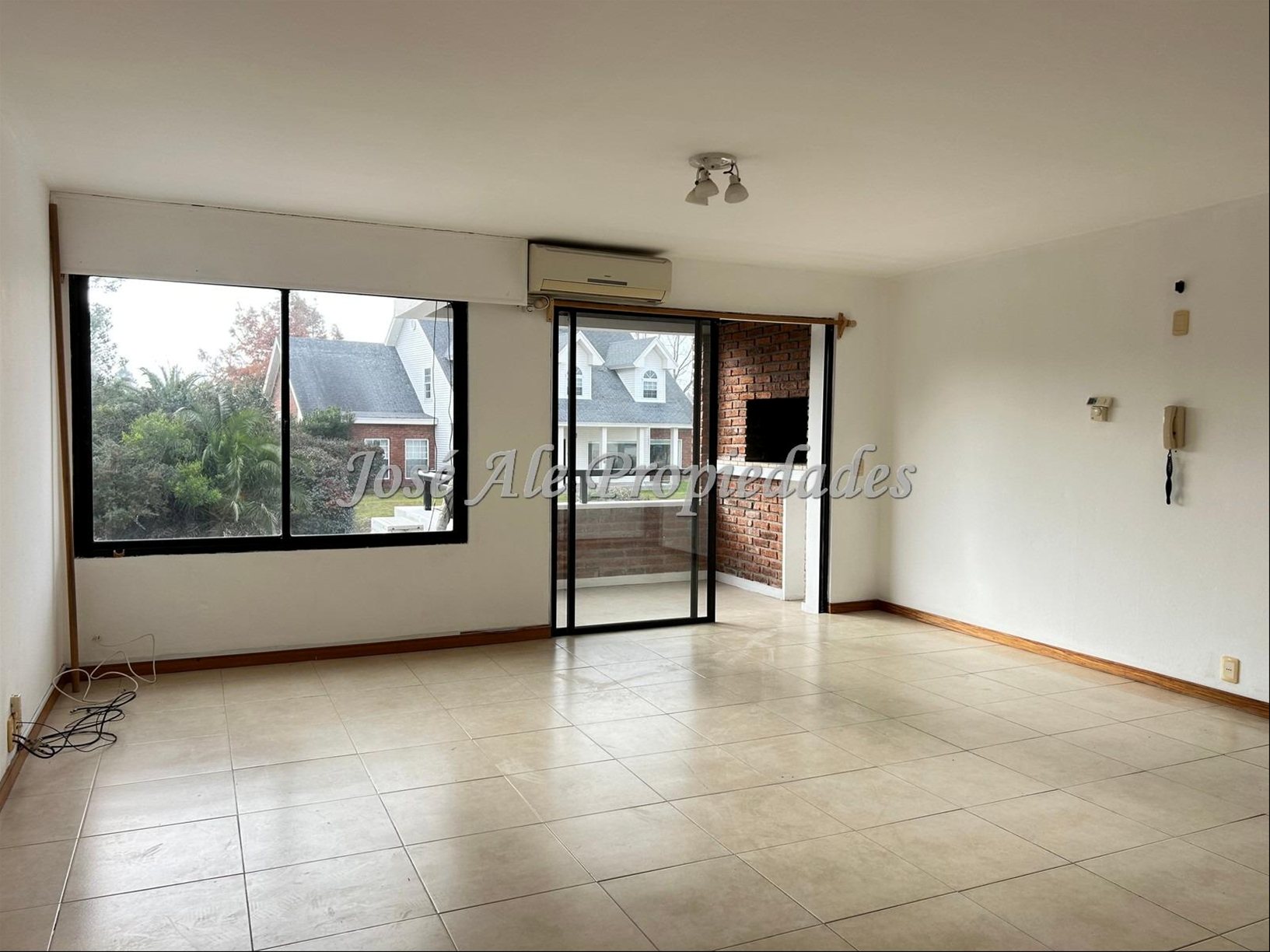 EN ALQUILER APARTAMENTO DE 1 DORMITORIO UBICADA EN RAMBLA COSTANERA DE COLONIA DEL SACRAMENTO · Foto 4