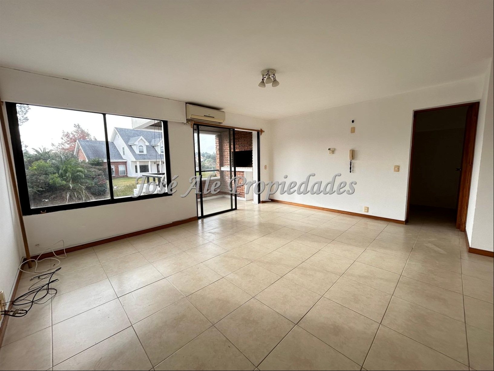 EN ALQUILER APARTAMENTO DE 1 DORMITORIO UBICADA EN RAMBLA COSTANERA DE COLONIA DEL SACRAMENTO · Foto 6