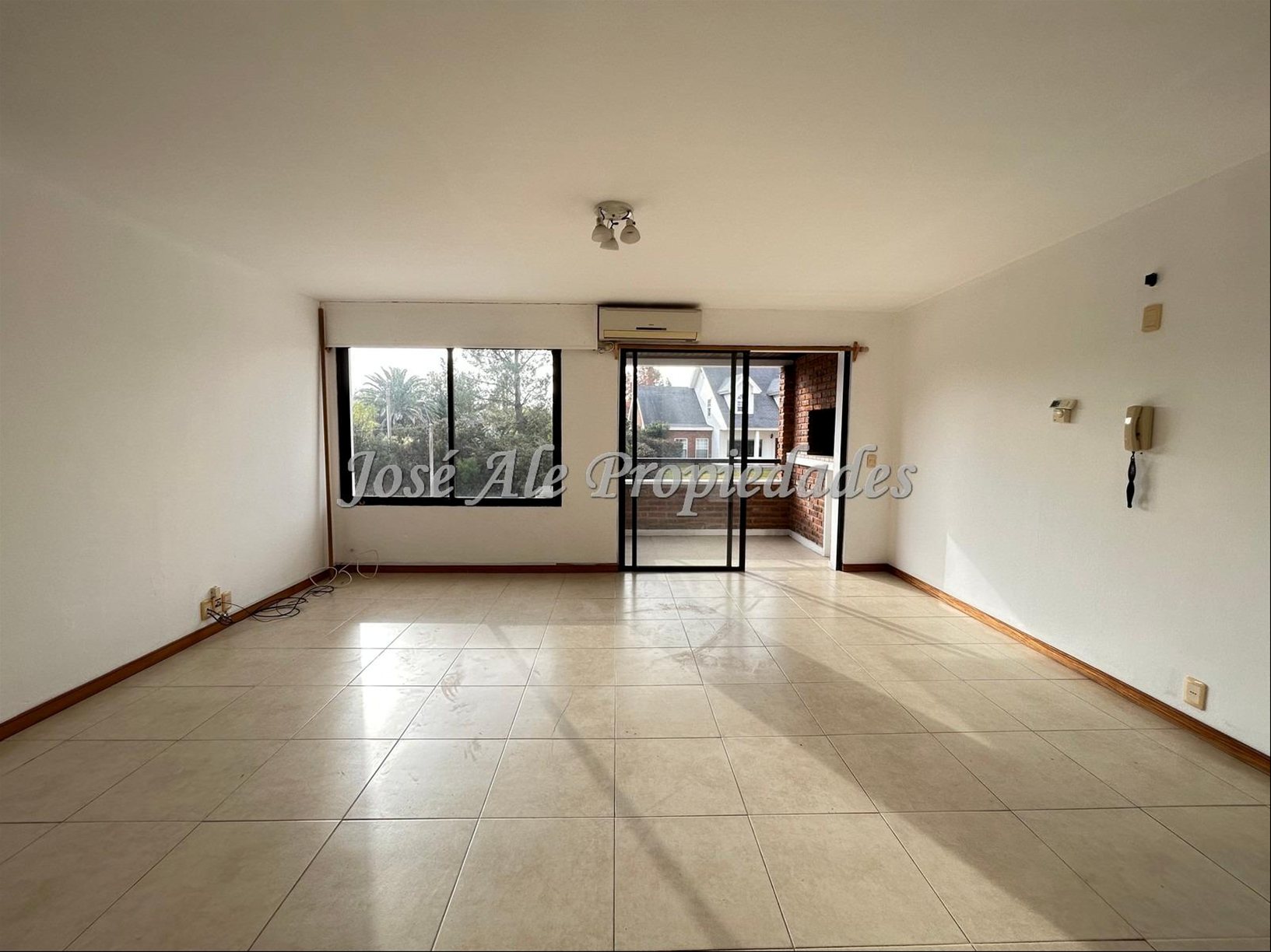 EN ALQUILER APARTAMENTO DE 1 DORMITORIO UBICADA EN RAMBLA COSTANERA DE COLONIA DEL SACRAMENTO · Foto 7
