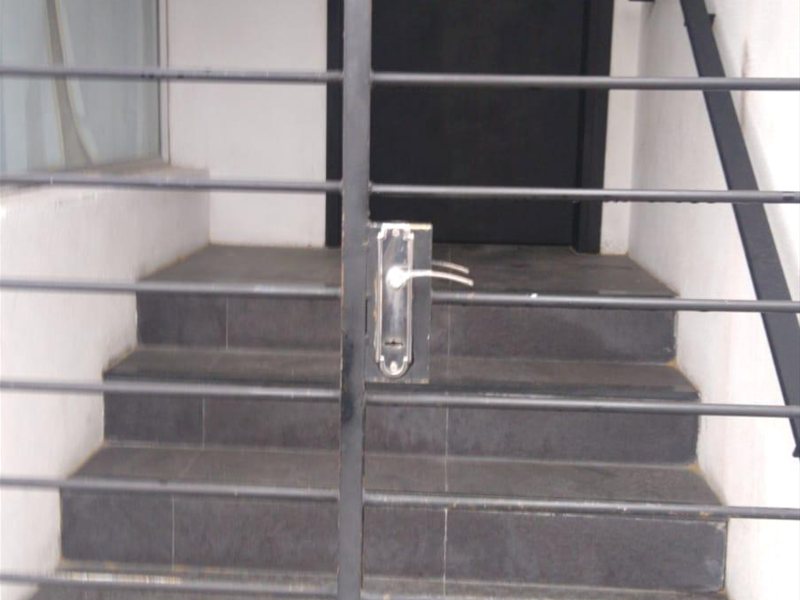 VENTA APARTAMENTO CORDON SUR APARTAMENTO CON RENTA  MONOAMBIENTE PLANTA BAJA AL FRENTE MUY LINDA. - foto 3